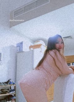 Kikik Sucking Good - puta in Bangkok Photo 7 of 24