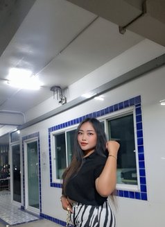 Kikik Sucking Good - puta in Bangkok Photo 16 of 24