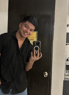Kiko - Acompañantes masculino in Manila Photo 3 of 5