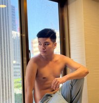 HARD AND THICK WITH CREAMY MILK - Male escort in Taipei