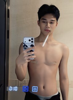 Kiko - Acompañantes masculino in Bali Photo 1 of 5