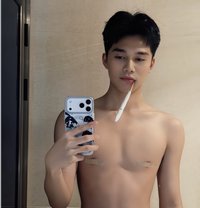Kiko - Male escort in Bali