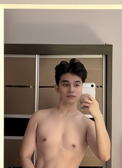 Kiko - Acompañantes masculino in Bali Photo 2 of 5