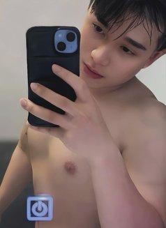 Kiko - Acompañantes masculino in Bali Photo 3 of 5