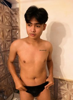 Kiko Slim - Acompañantes masculino in Bali Photo 6 of 8