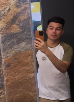 kikurls - Acompañantes masculino in Singapore Photo 8 of 11