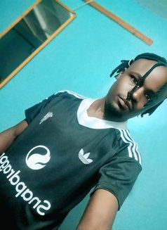 (Kilimani) massage and extras - Acompañantes masculino in Nairobi Photo 8 of 9