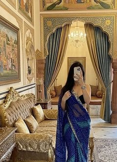 Kim Arora - companion in Noida Photo 4 of 4