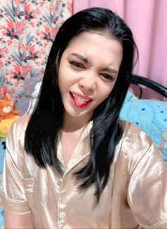 Kim Ashley - Transsexual escort in Manila Photo 5 of 11