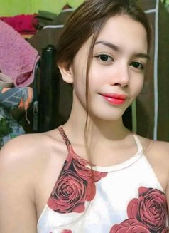 Kim Ashley - Transsexual escort in Manila Photo 8 of 11