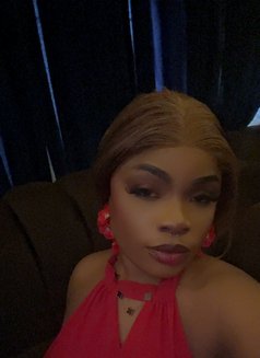 Kim - puta in Accra Photo 2 of 4