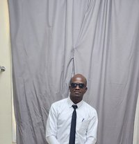 Kim - Male adult performer in Doha