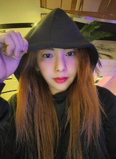 Kim - escort in Dubai Photo 3 of 3