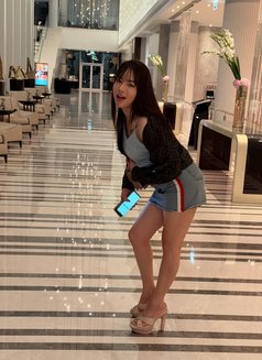 kim - Transsexual escort in Abu Dhabi Photo 28 of 30