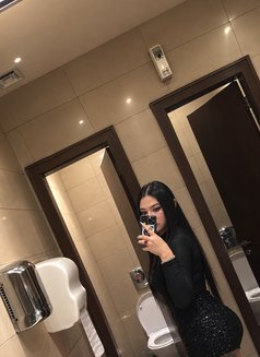 Kim - Acompañantes transexual in Abu Dhabi Photo 17 of 17