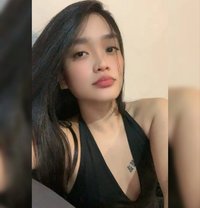 Kim - Transsexual escort in Manila