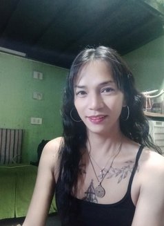 Kim - Acompañantes transexual in Manila Photo 16 of 21