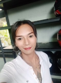 Kim - Acompañantes transexual in Manila Photo 18 of 21