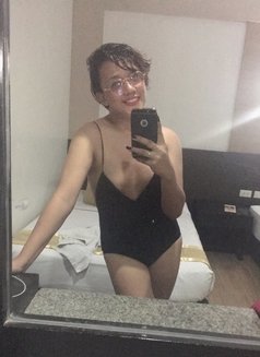 Kim Garcia - Transsexual escort in Manila Photo 3 of 3