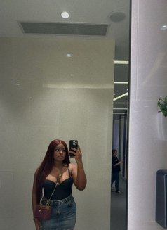 Kim - puta in Kuala Lumpur Photo 5 of 7