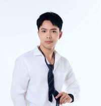 Kim Half Thai Korea - Male escort in Abu Dhabi Photo 2 of 3
