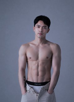 Kim Half Thai Korea - Male escort in Abu Dhabi Photo 7 of 8