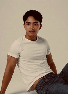 Kim Half Thai Korea - Male escort in Abu Dhabi Photo 8 of 8