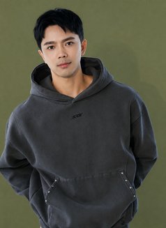 Kim Half Thai Korea - Male escort in Abu Dhabi Photo 4 of 6