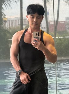 Kim Half Thai Korea - Male escort in Abu Dhabi Photo 6 of 6