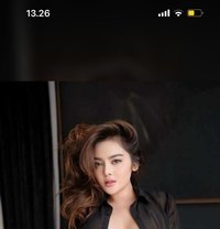 Kim - adult performer in Singapore