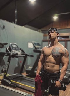 KIM - Male escort in Bali Photo 14 of 15