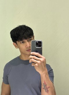 KIM - Male escort in Bali Photo 15 of 15