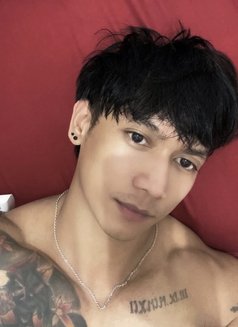 KIM - Male escort in Bali Photo 2 of 15