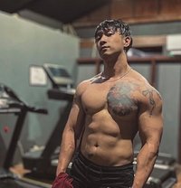 KIM - Male escort in Bali Photo 18 of 19