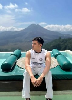 Kim Jiehan - Acompañantes masculino in Jakarta Photo 1 of 3