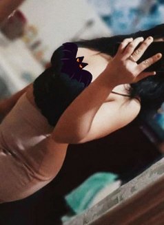 Kim K - masseuse in Gurgaon Photo 3 of 3