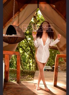 KIM LAS NENAS MEDELLIN - escort in Medellín Photo 2 of 6
