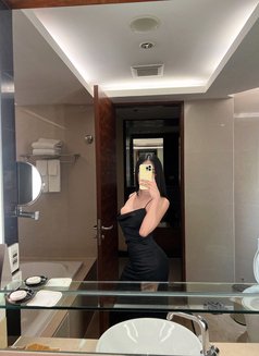 Kim Princess - Transsexual escort in Manila Photo 4 of 13