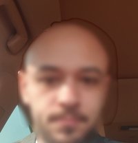 Kim ( Romantic Therapist) - Male escort in Abu Dhabi