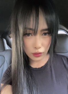 Kim Soju - Transsexual escort in Makati City Photo 28 of 28