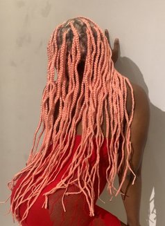 Kim - escort in Cairo Photo 4 of 4