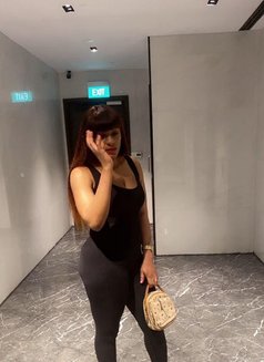 Kim - escort in Yiwu Photo 3 of 4