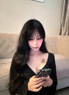 Kim Sujie - escort in Bangkok Photo 4 of 6