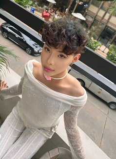 Kim - Transsexual escort in Bangkok Photo 3 of 6