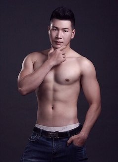 Kim lee - Acompañantes masculino in Bangkok Photo 2 of 5