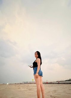 Kim - puta in Hanoi Photo 5 of 6