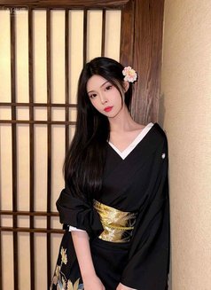 Kim Xiao - escort in Hong Kong Photo 1 of 6