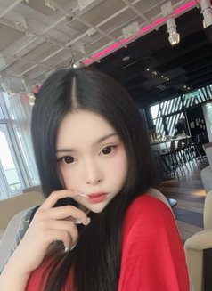 Kim Xiao - escort in Hong Kong Photo 2 of 6