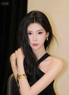 Kim Xiao - escort in Taipei Photo 5 of 9