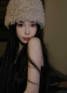 Kim Xiao - escort in Macao Photo 7 of 20